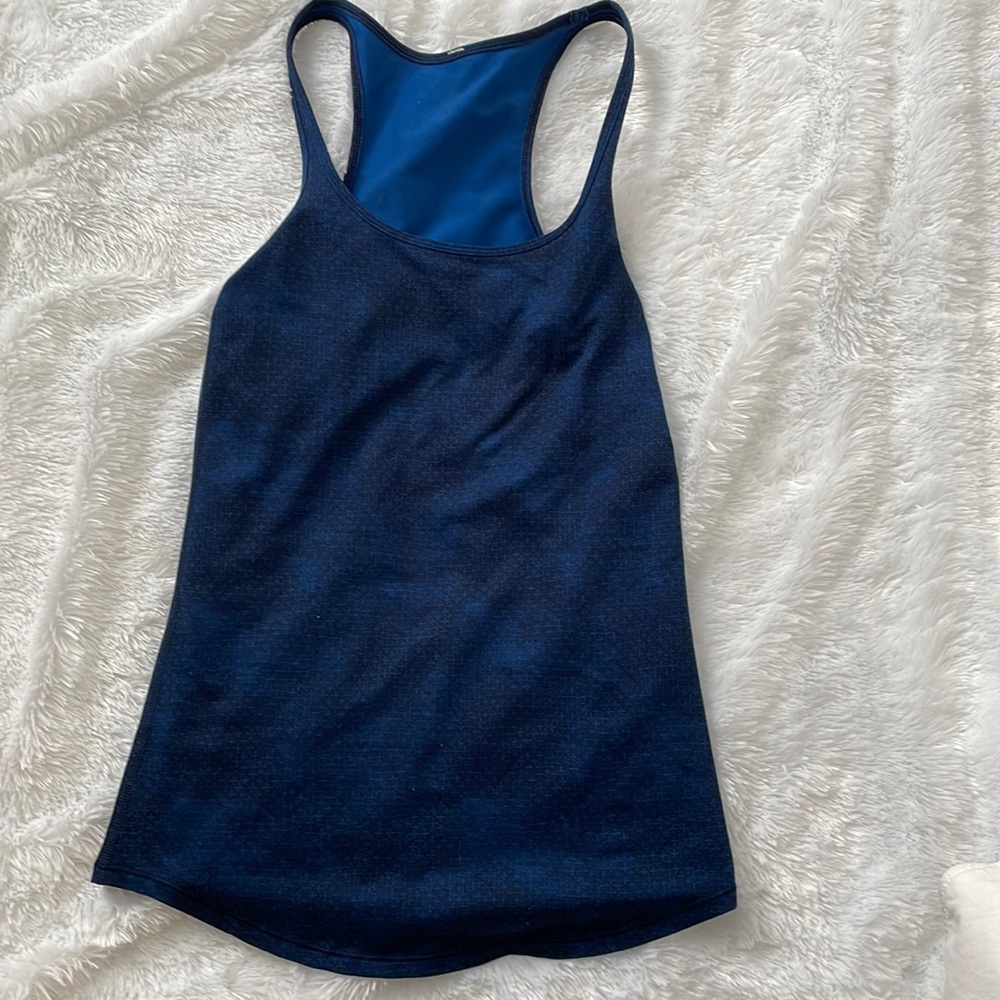 Lululemon top